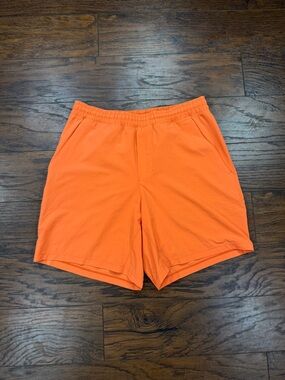 Lululemon 7” Linerless Pace Breaker shorts